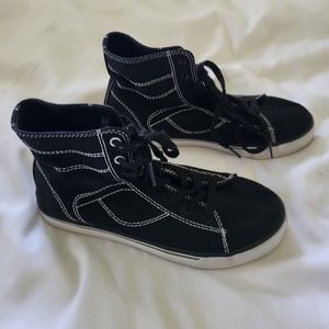 Pastry black high tops